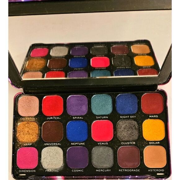 Revolution Makeup London Palette*Palette Declutter Sale* "As Is" GUC - Picture 1 of 6